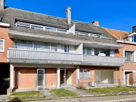 bel appartement 2 chambres avec terrasse et parking intérieu