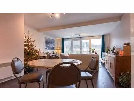 magnifique appartement neuf situé au 2ème étage et desservi