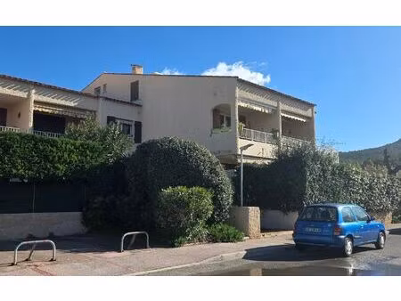 appartement saint-cyr-sur-mer 74 m² t-4 à vendre  530 000 €
