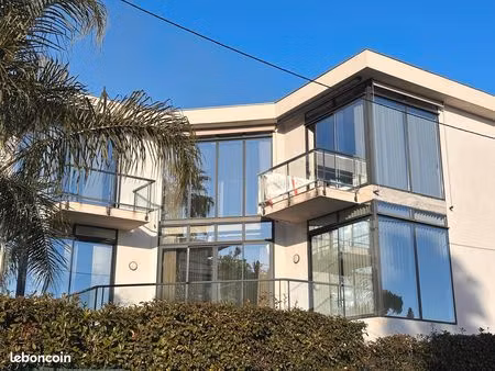 maison contemporaine de 202 m² – 4 chambres – piscine 32 m²