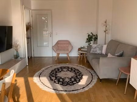 3 pièces meublé avec grand balcon et parking  au cœur du raincy