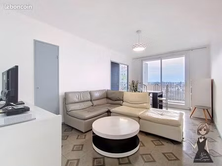 appartement lumineux avec vue imprenable – location au mois – pau université