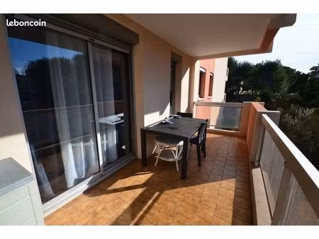 studio 1 pièce 30 m²