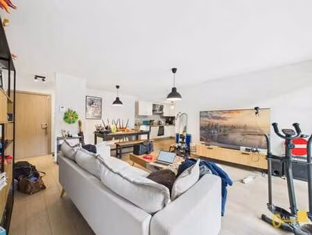 appartement 3 chambres au rez-de-chaussée + terrasse