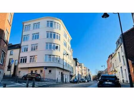 appartement 1ch avec cave et balcon quartier brugmann