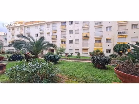 studio 1 pièce 26 m²