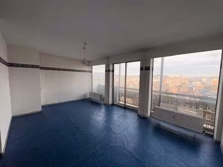 2 studios + garage a vendre dans le complexe longdoz/médiaci