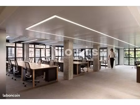 bureaux 670 m²