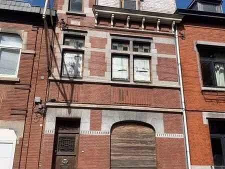 maison de maître mitoyenne à angleur