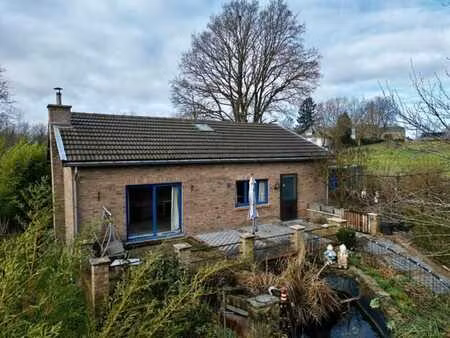 maison d'habitation avec dépendances et une pâture à vendre