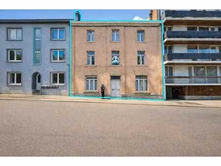 voyez les choses en grand : 200 m² à dinant