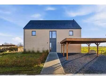 maison neuve situé dans un cadre calme et verdoyant