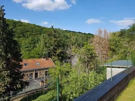 spacieuse maison 3 façades située dans une rue en cul de sac