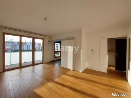 appartement 2 pièces 57 m²