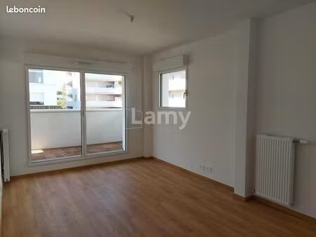 appartement 3 pièces 56 m²