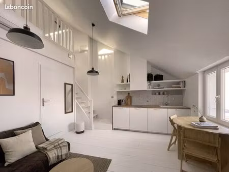 f2 duplex meublé à louer – reims centre – entièrement rénové