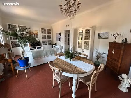 appartement de 101m² en plein centre de cannes