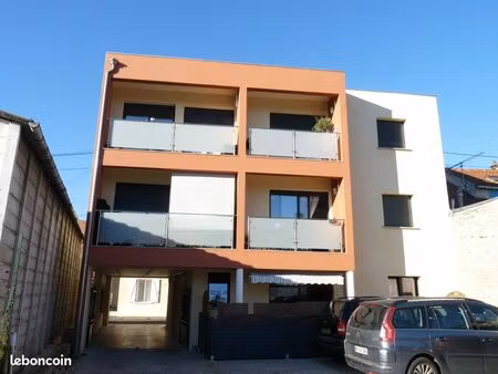 f2 46m2 - 10min gare - parking - récent