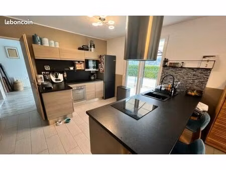 maison plain-pied à louer – 85 m² – 3 chambres – re2020