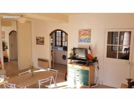 f1 petit andely proche bord de seine