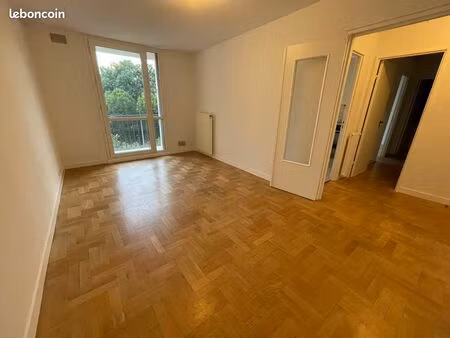beau t2 50m²  6 rue maledent de savignac (ouest limoges  proche chu)  balcon  emplacement 