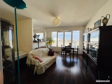 studio 1 pièce 32 m²