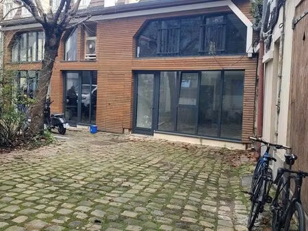 studio 18.71m2  sur cours  paris 20ème