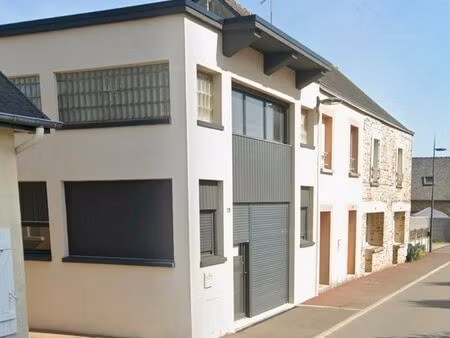a louer - box - garage - entrepôt - 130m2 - la dominelais