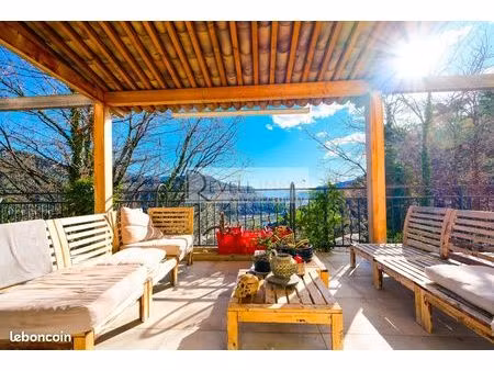 maison 5 pièces 178 m²