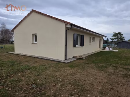 location maison 5 pièces 99.8 m² à royères (87400)  850 €