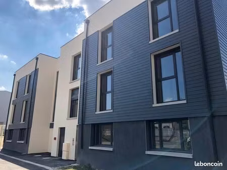 studio 1 pièce 22 m²