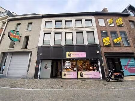 handelspand op toplocatie nabij de grote markt