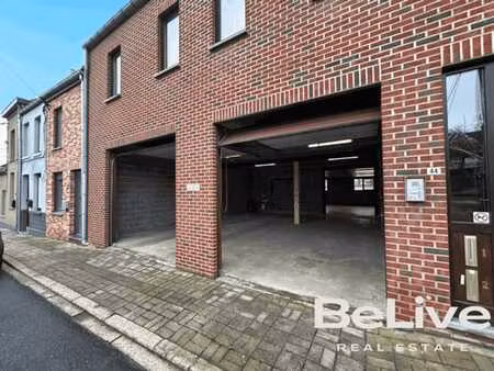 leuze-en-hainaut – entrepôt 220 m² en centre-ville