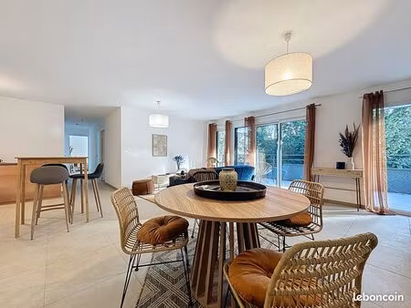 appartement 5 pièces 100 m²