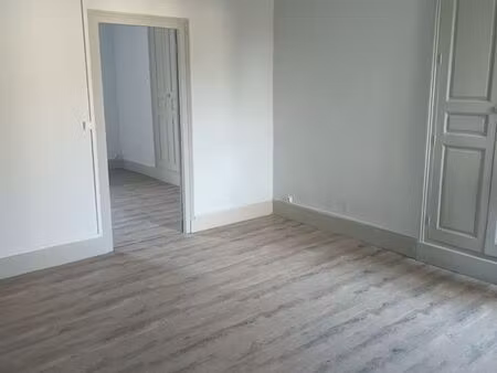 location maison de ville