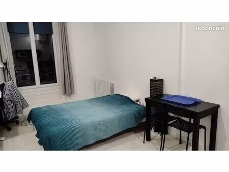 grand studio 21m2 guillotière tout équipé