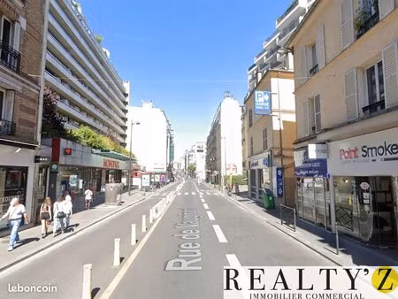 local commercial 52 m²