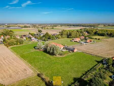 boerderij met nieuwbouwloods (+400m2) en woning op 11.776...
