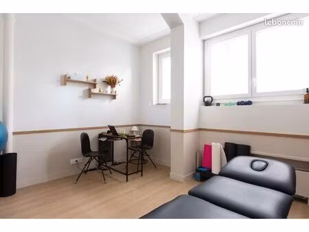 loue pièce dans cabinet médical avenue foch à paris