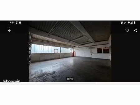 local hangar grange à louer