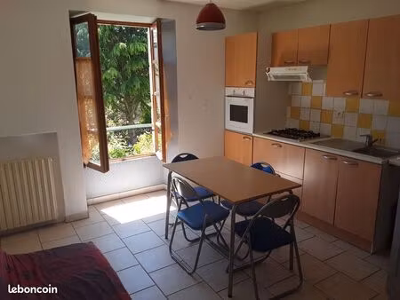 appartement f2 meublé à marvejols