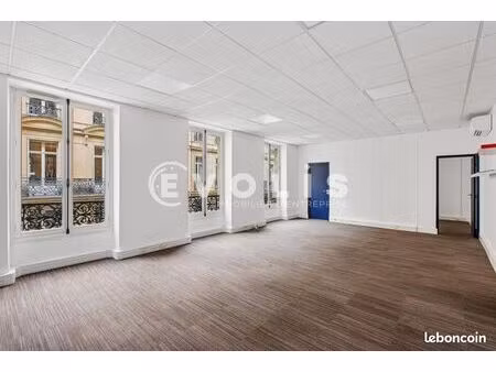 bureaux 210 m²