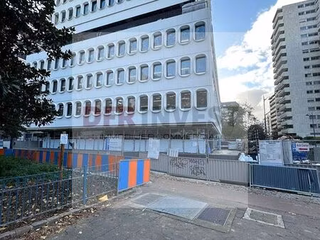 boutique 180 m² paris