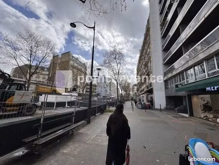 local commercial 60 m²