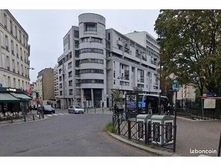 local commercial 334 m²