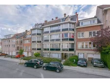 studio à rénover // roodebeek