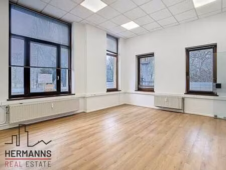 parc de forest // bureaux