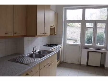 appart 1ch + bureau + balcon