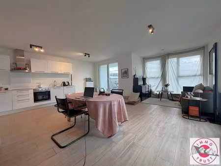 bockstael / superbe appartement de 95m²  2 ch  terrasse