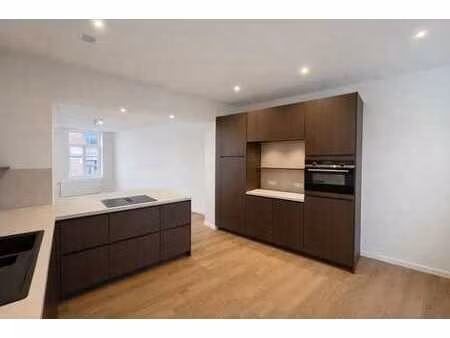 duplex rénové 2 chambres 125m² - uccle